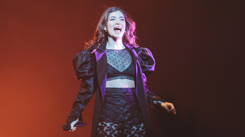 The L-ISA Experience – Lorde Melodrama Tour
